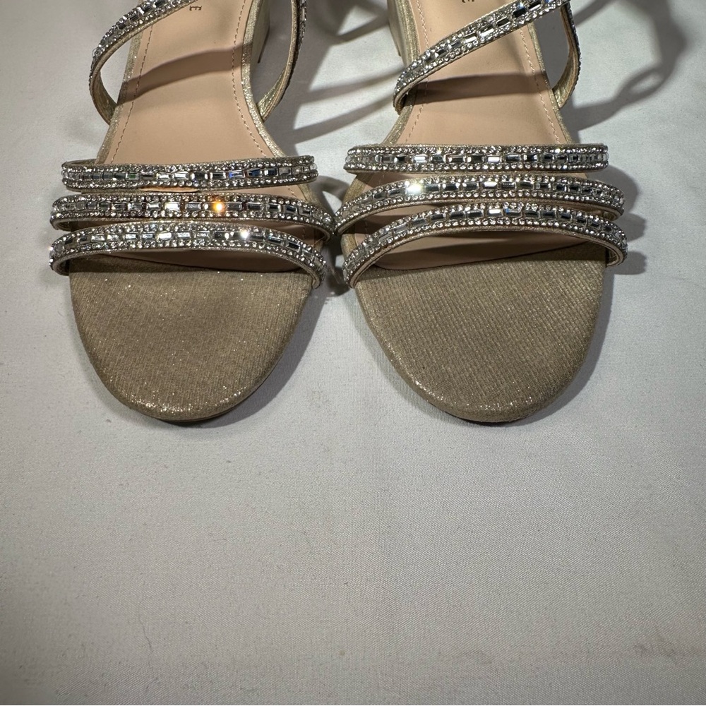 Kelly & Katie Tahada Wedge Sandal  W Size 9.5 M  Gold & Silver Tones Summer Sand - Picture 9 of 9